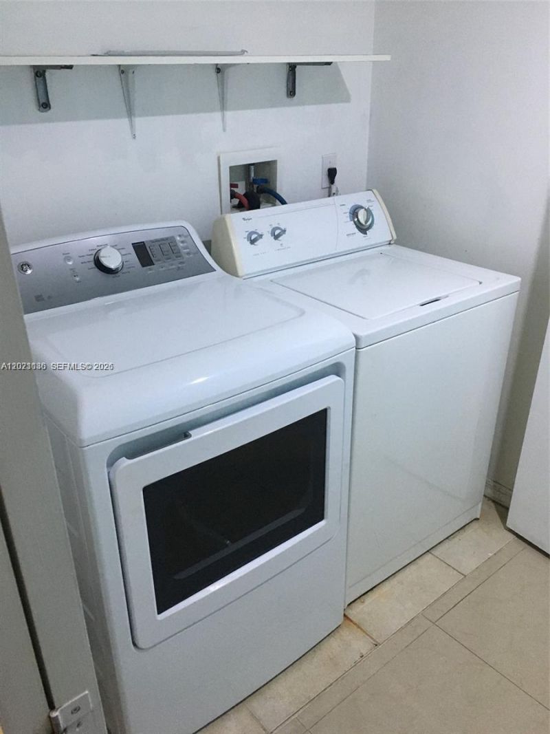 9909 Westwood Dr, Unit 23-1, Tamarac, FL 33321 Photo
