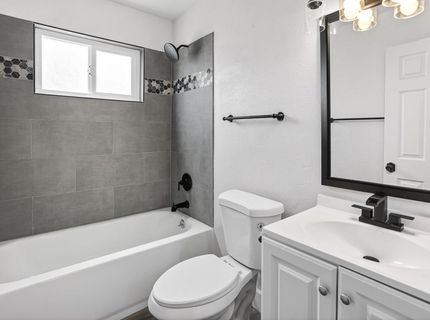 6817 Sandrock, Sacramento, CA 95828 Photo