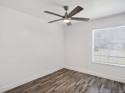 6817 Sandrock, Sacramento, CA 95828 Photo