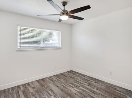 6817 Sandrock, Sacramento, CA 95828 Photo
