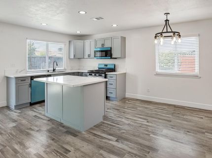 6817 Sandrock, Sacramento, CA 95828 Photo