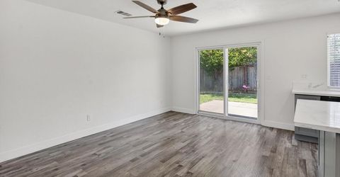 6817 Sandrock, Sacramento, CA 95828 Photo