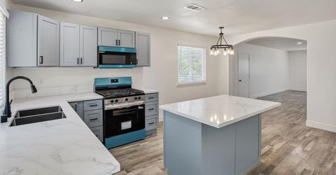 6817 Sandrock, Sacramento, CA 95828 Photo