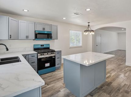 6817 Sandrock, Sacramento, CA 95828 Photo