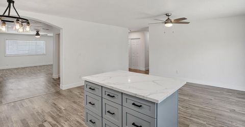 6817 Sandrock, Sacramento, CA 95828 Photo