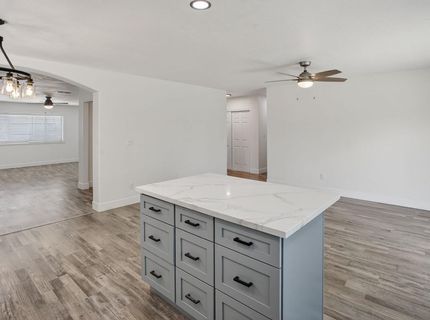 6817 Sandrock, Sacramento, CA 95828 Photo