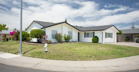 6817 Sandrock, Sacramento, CA 95828 Photo