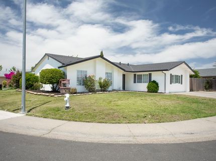 6817 Sandrock, Sacramento, CA 95828 Photo