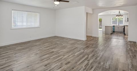 6817 Sandrock, Sacramento, CA 95828 Photo