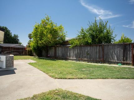 6817 Sandrock, Sacramento, CA 95828 Photo