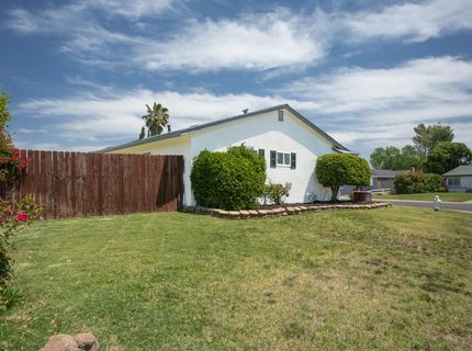 6817 Sandrock, Sacramento, CA 95828 Photo