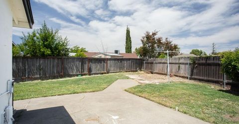 6817 Sandrock, Sacramento, CA 95828 Photo