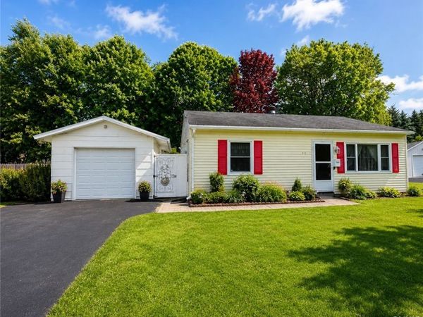 413 Woodburne Drive , Utica, NY 13502