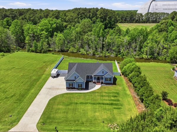 808 Broomfield Trail , Elizabeth City, NC 27909