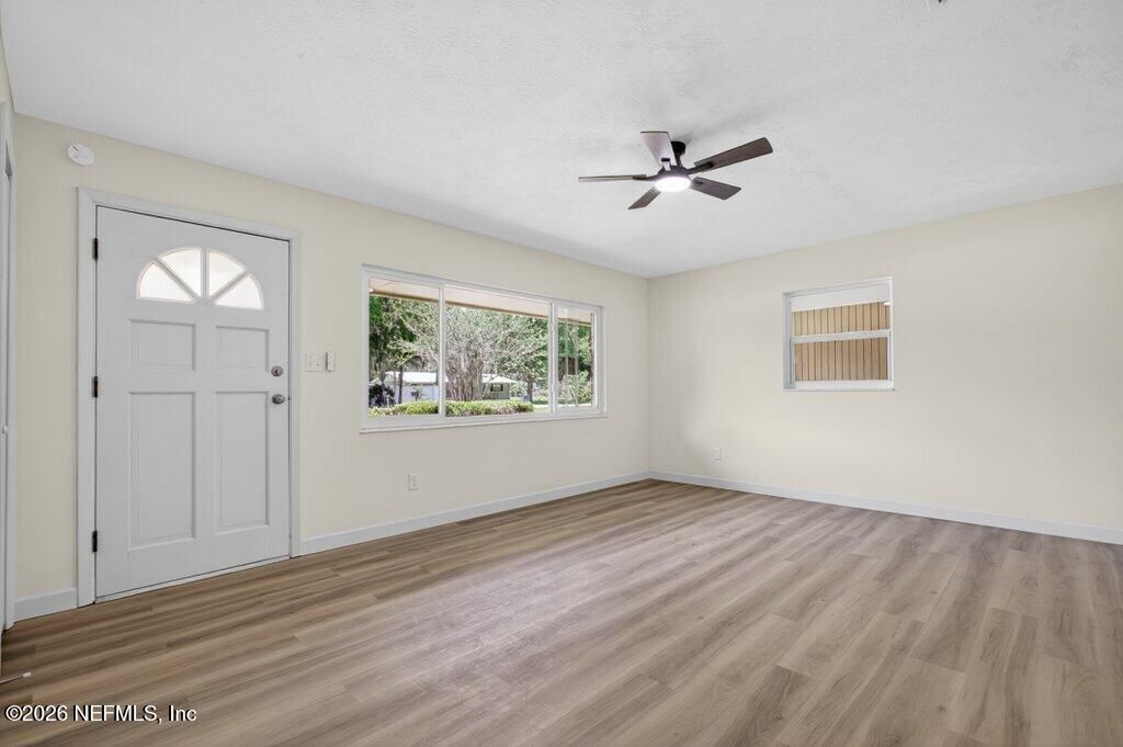 133 Magnolia Avenue E, East Palatka, FL 32131 Photo