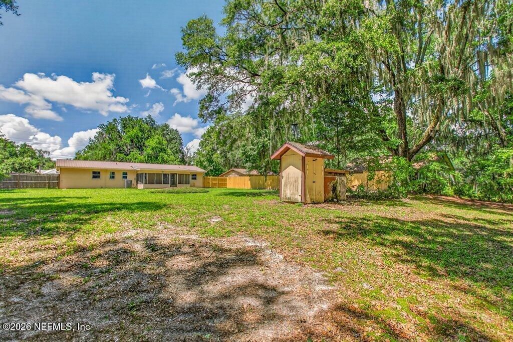 133 Magnolia Avenue E, East Palatka, FL 32131 Photo