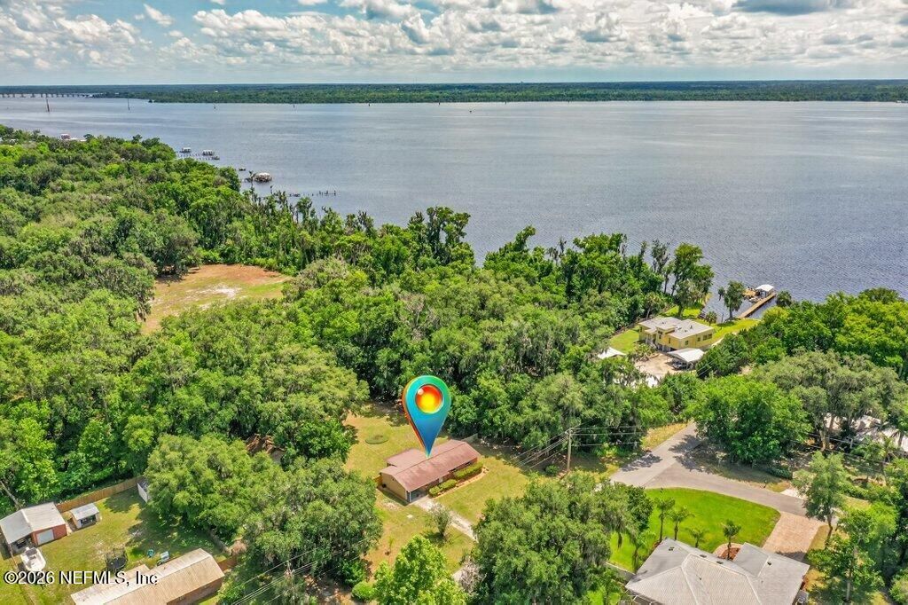 133 Magnolia Avenue E, East Palatka, FL 32131 Photo