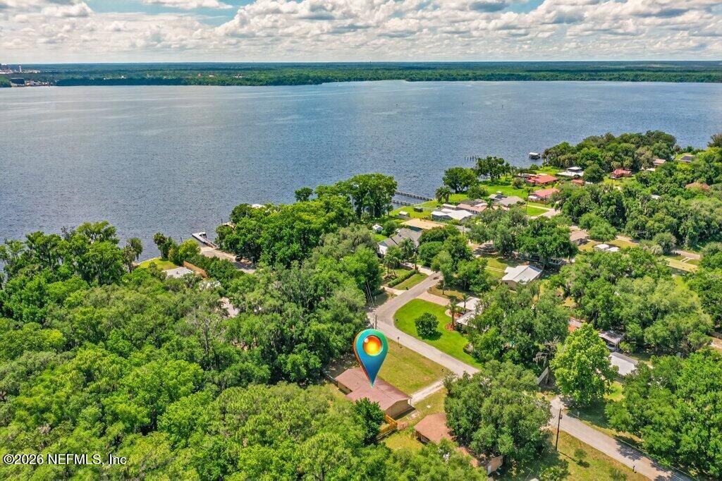 133 Magnolia Avenue E, East Palatka, FL 32131 Photo