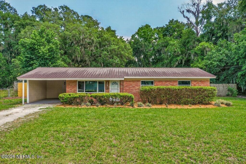 133 Magnolia Avenue E, East Palatka, FL 32131 Photo