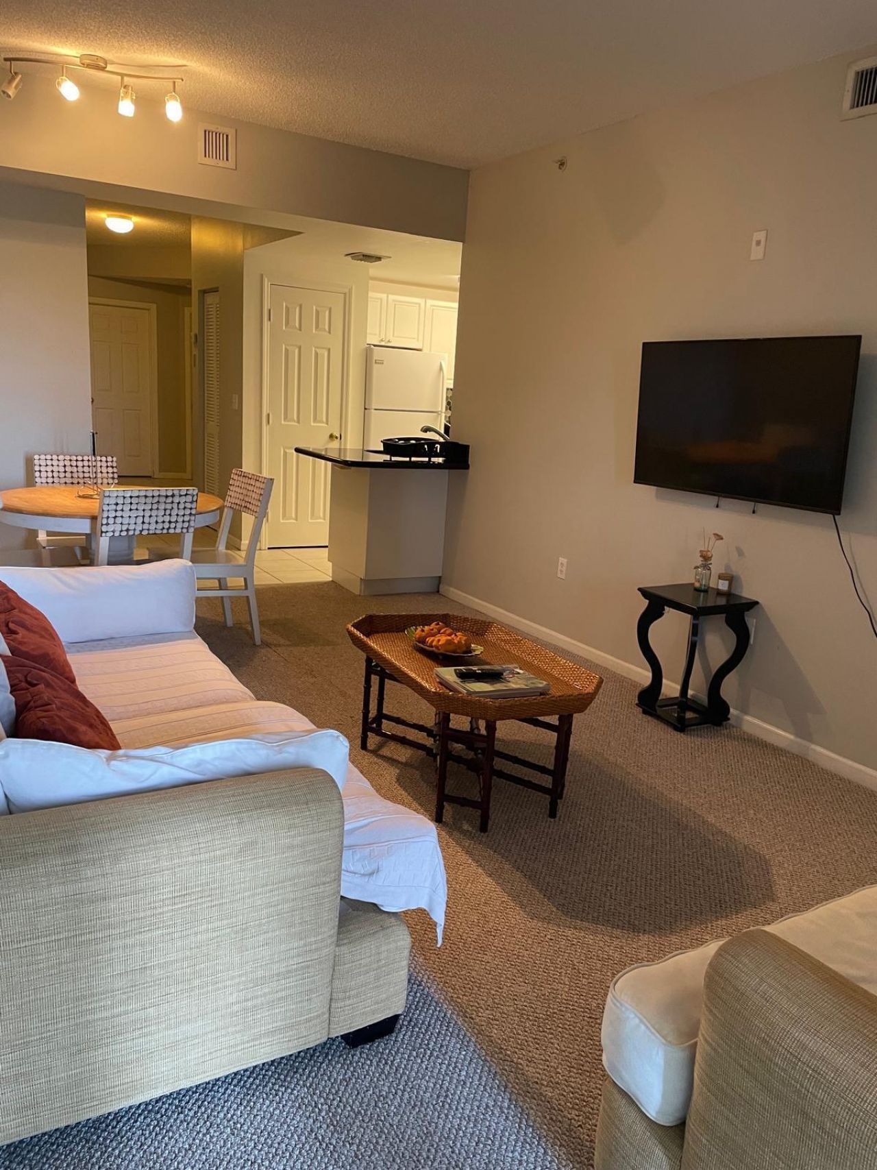2060 Greenview Shores Boulevard, Unit 319, Wellington, FL 33414 Photo