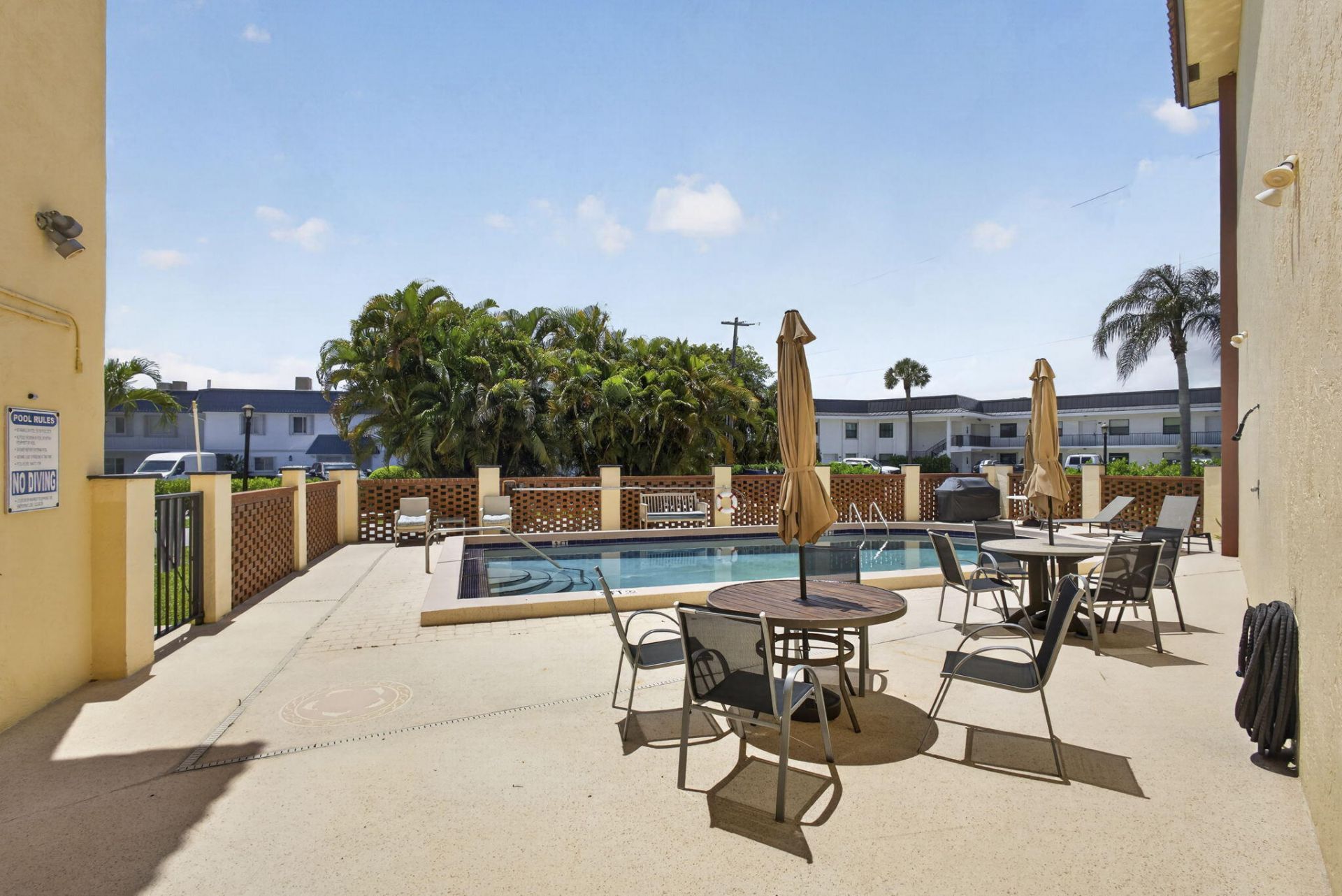 327 Southwind Drive, Unit 203, North Palm Beach, FL 33408 Photo