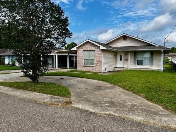 1240 CENTRAL Avenue , Westwego, LA 70094