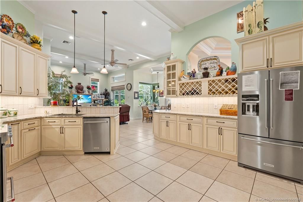 4220 SE Rainbows End, Stuart, FL 34997 Photo