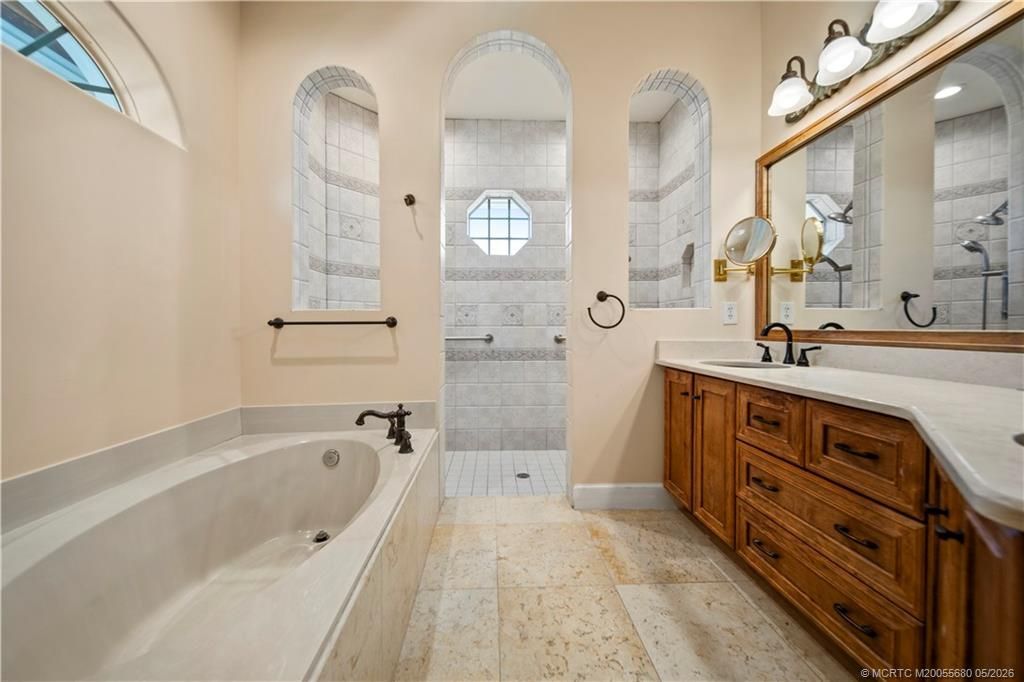 4220 SE Rainbows End, Stuart, FL 34997 Photo