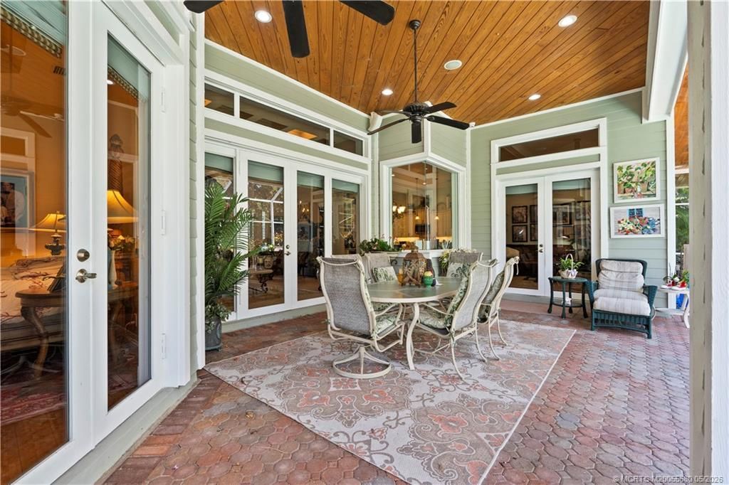 4220 SE Rainbows End, Stuart, FL 34997 Photo