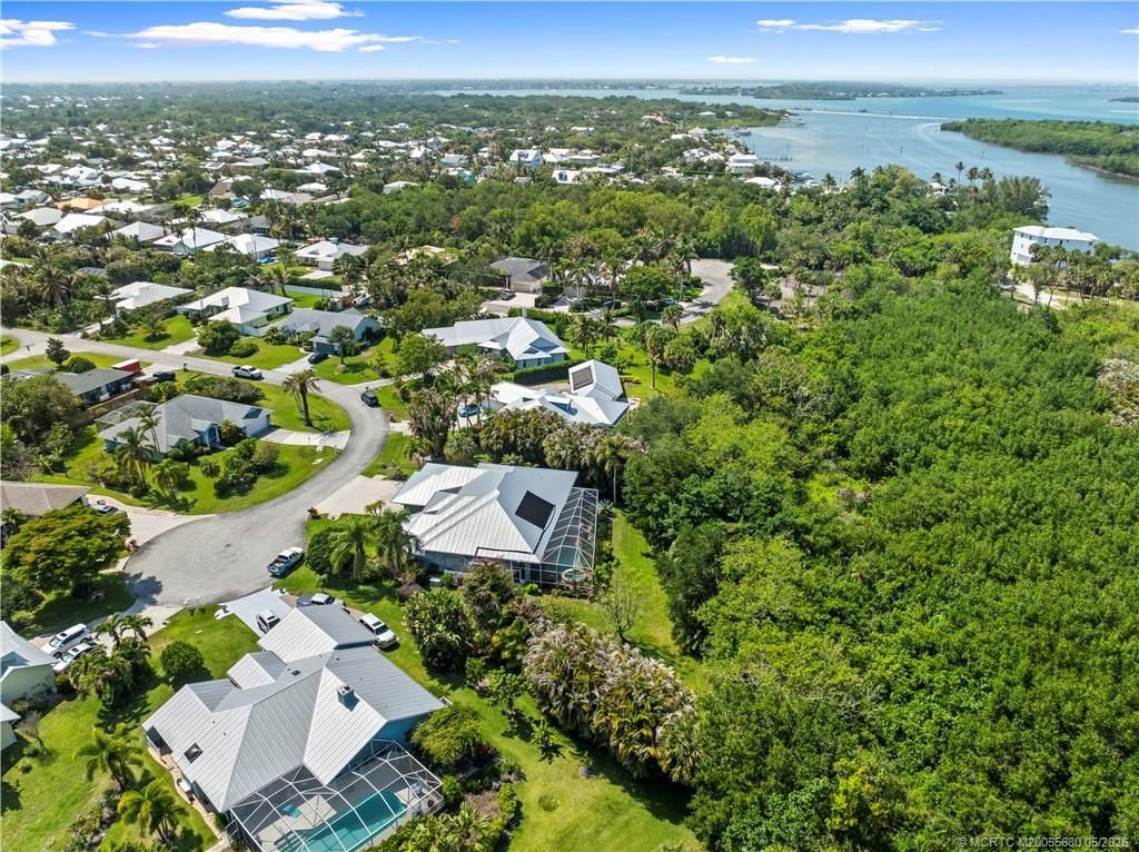 4220 SE Rainbows End, Stuart, FL 34997 Photo