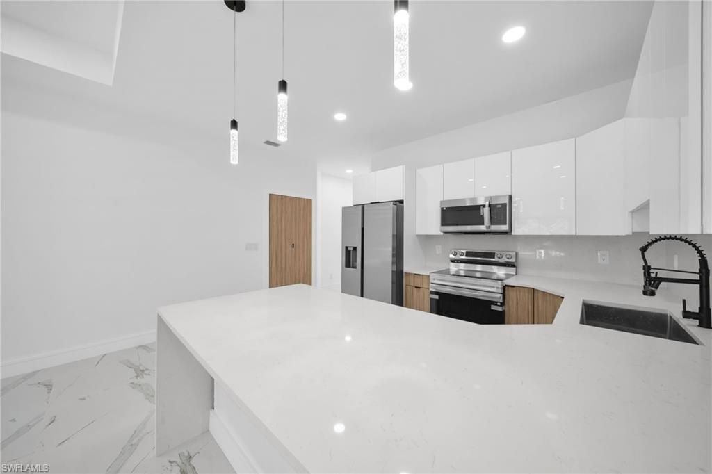 306 / 308 Bell Blvd S, Lehigh Acres, FL 33974 Photo