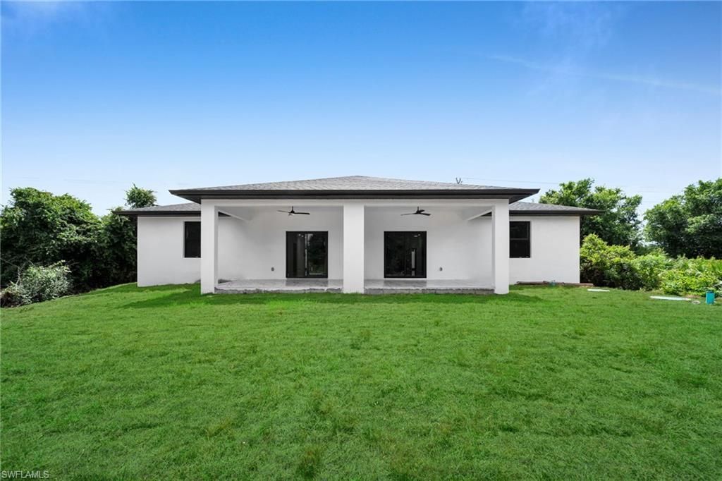 306 / 308 Bell Blvd S, Lehigh Acres, FL 33974 Photo