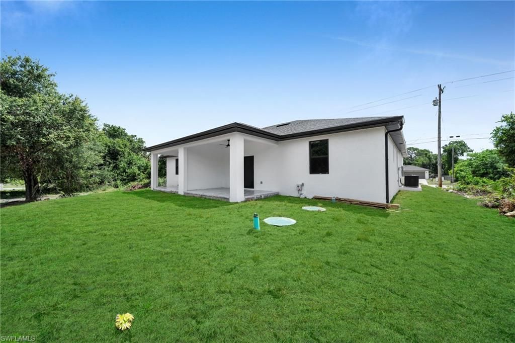 306 / 308 Bell Blvd S, Lehigh Acres, FL 33974 Photo