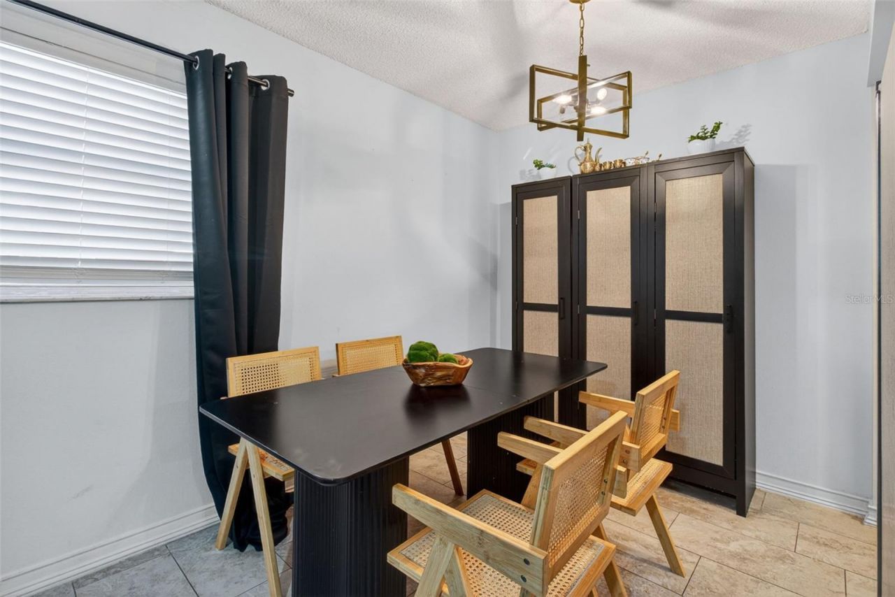 6370 1st Street N, Unit 202, Saint Petersburg, FL 33702 Photo