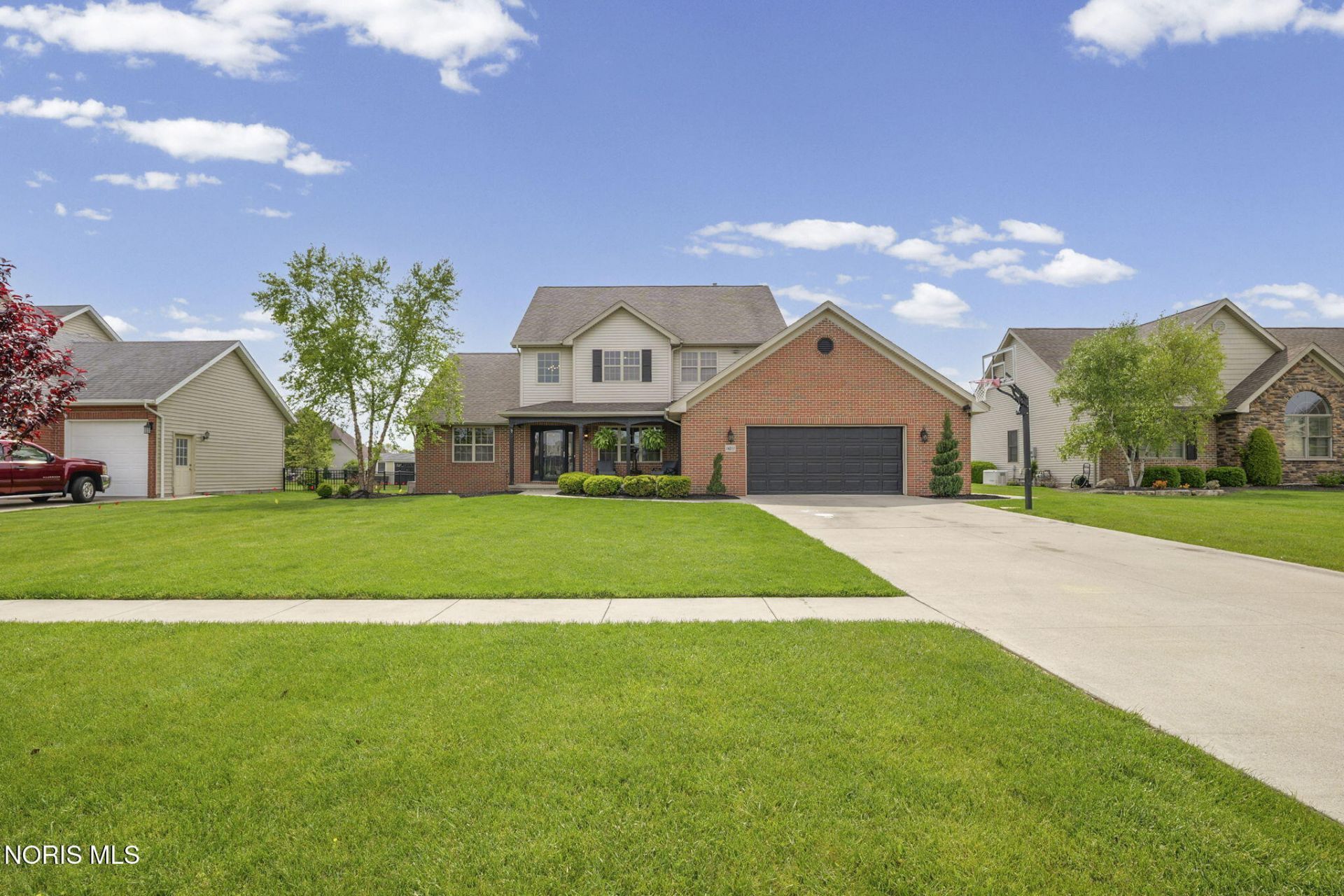 16211 Forest Lake Drive , Findlay, OH 45840 Main Photo