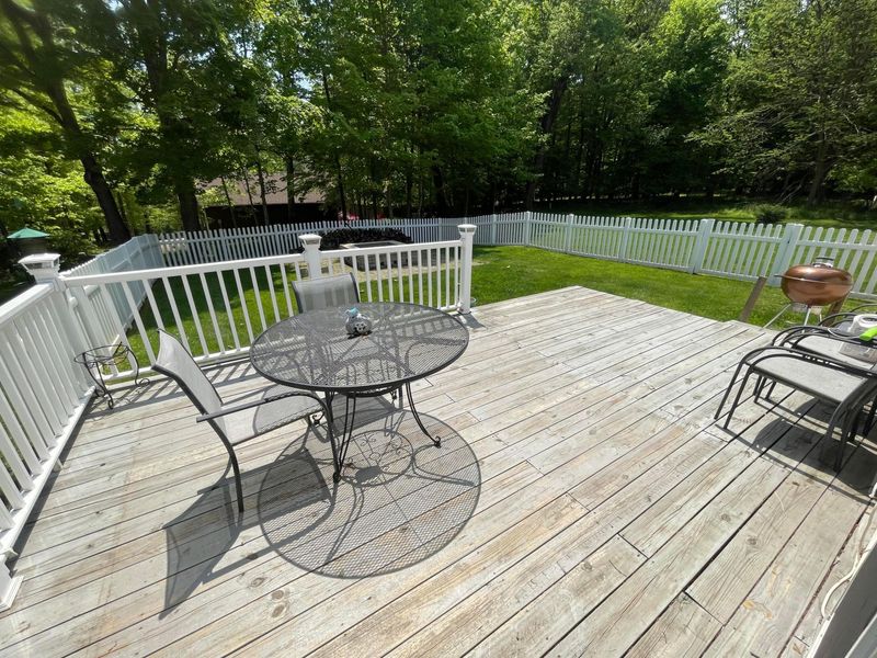 1209 Apple Valley Drive , Howard, OH 43028 Photo 9