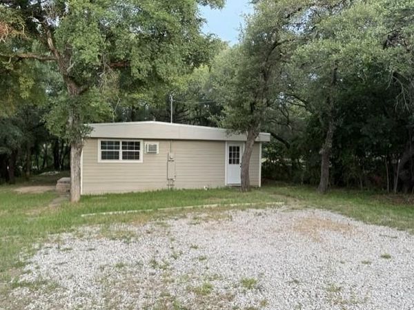 8017 County Road 603 , Brownwood, TX 76801