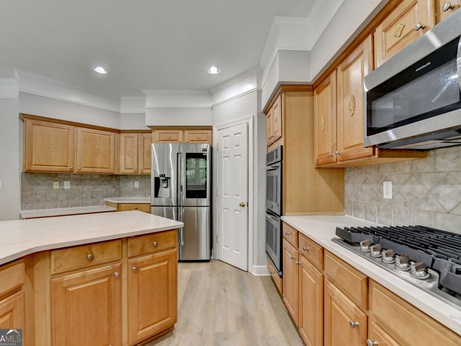Property Image 33