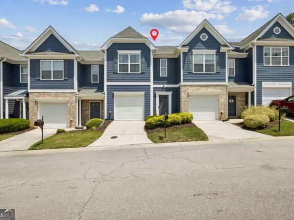 6608 Splashwater Drive, Flowery Branch, GA 30542
