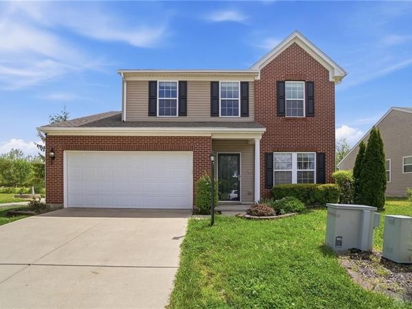 618 Chapelgate Drive, Fairborn, OH 45324
