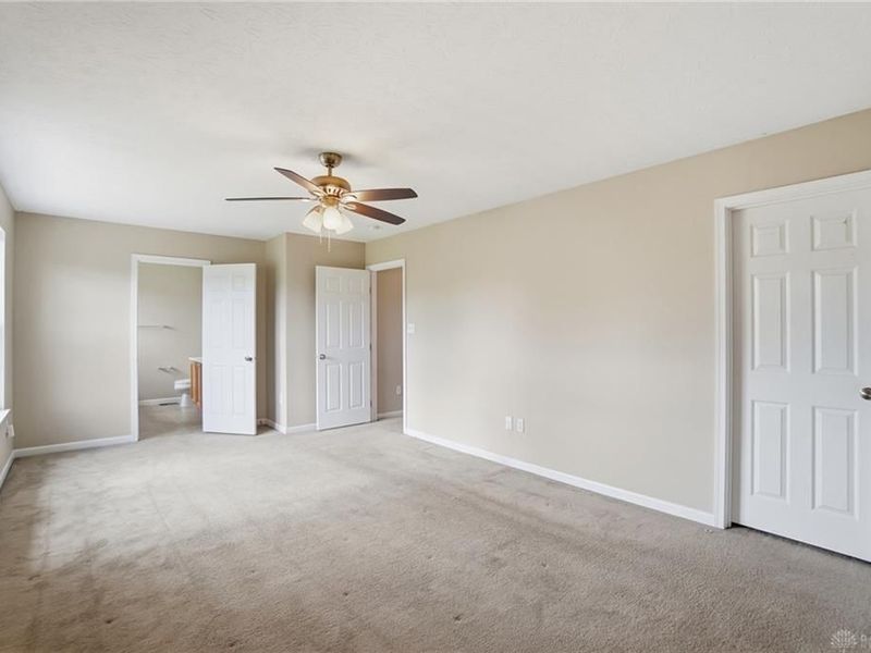 618 Chapelgate Drive, Fairborn, OH 45324 Photo 29