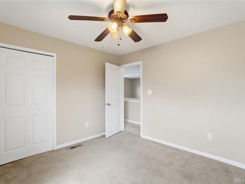 618 Chapelgate Drive, Fairborn, OH 45324 Photo 35