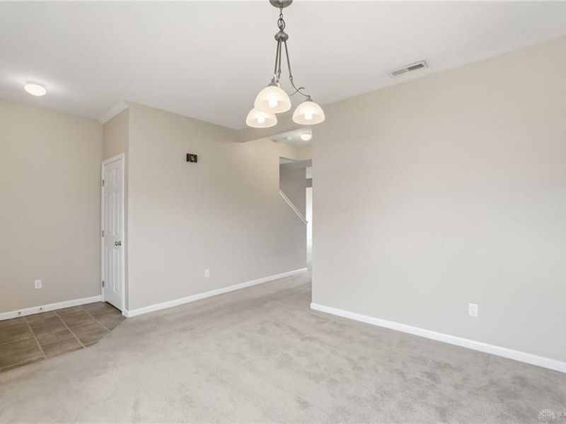 618 Chapelgate Drive, Fairborn, OH 45324 Photo 5