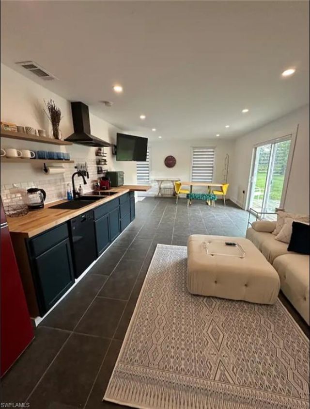 4549 Courtney Rd, Saint James City, FL 33956 Photo