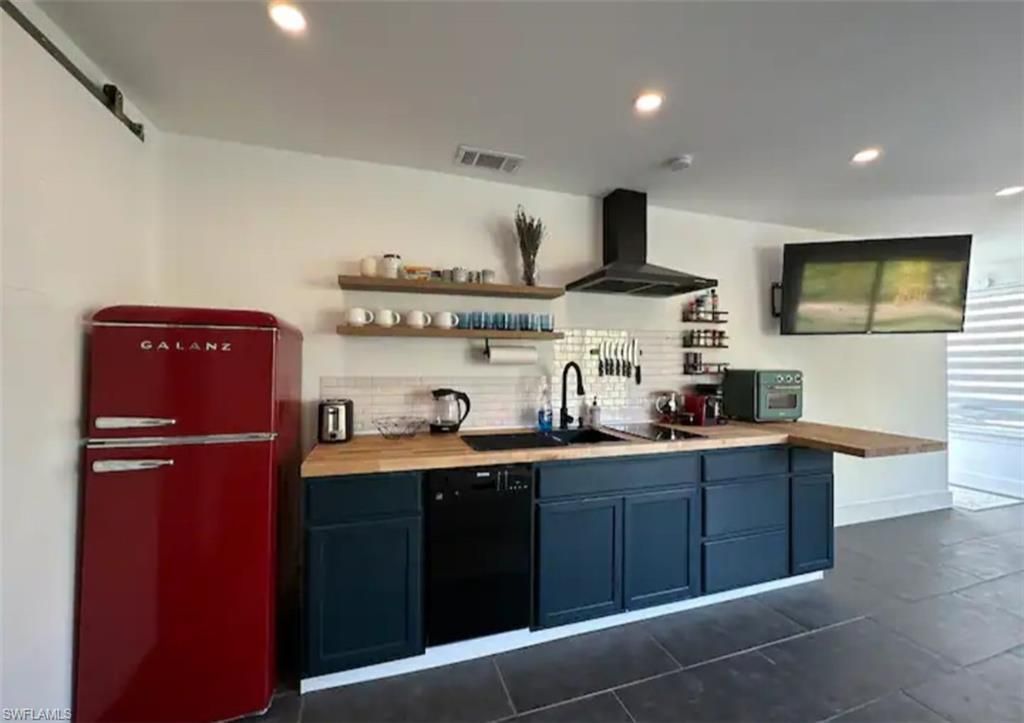 4549 Courtney Rd, Saint James City, FL 33956 Photo