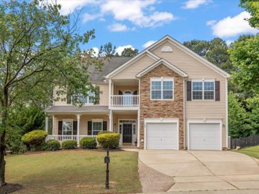 120 Wellspring Drive, Holly Springs, NC 27540