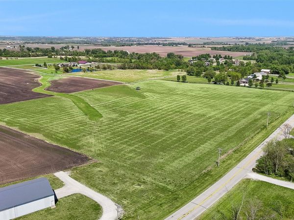 3824 NE 150th Avenue, Cambridge, IA 50046