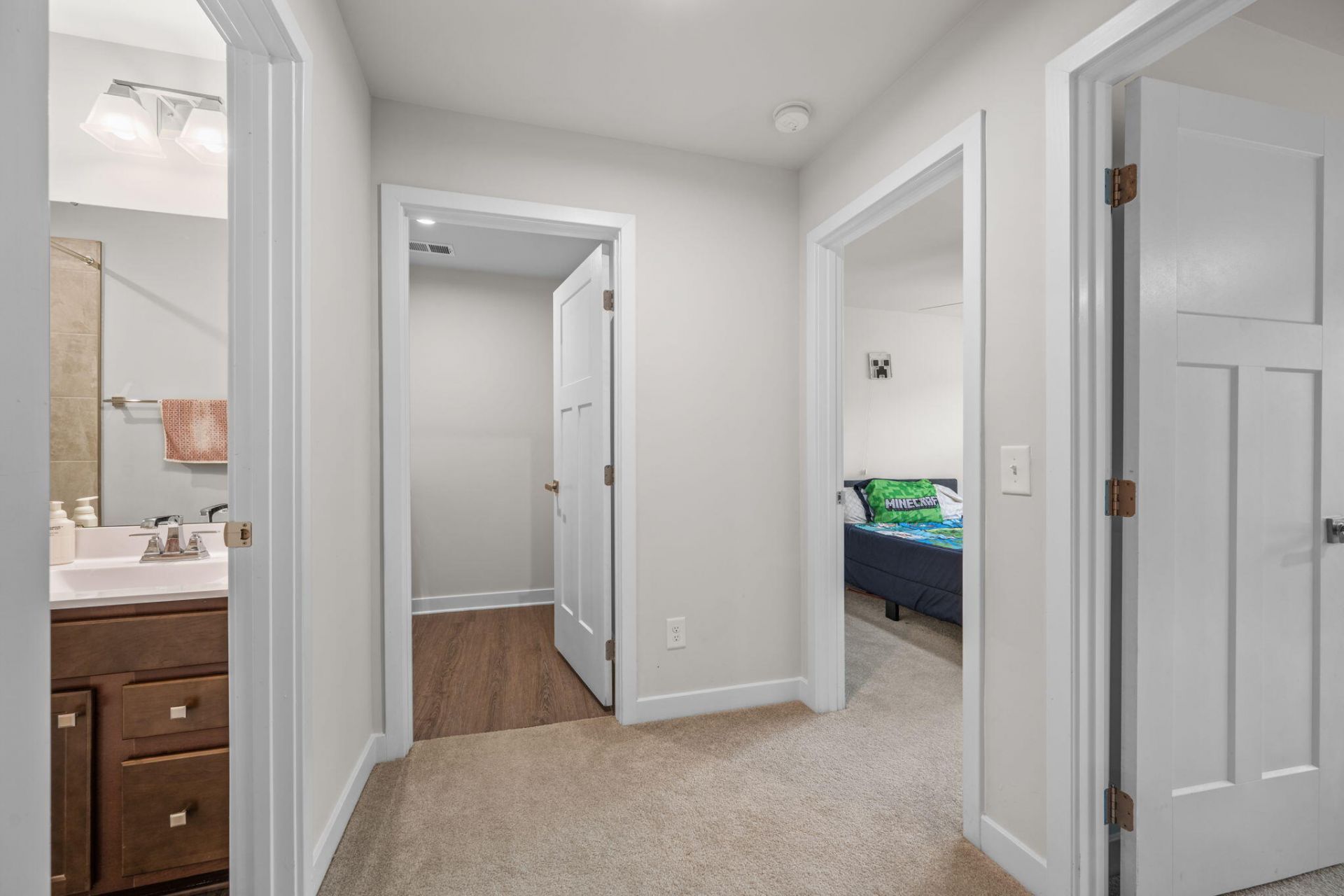 1051 Crescent Cove Lane Photo 28