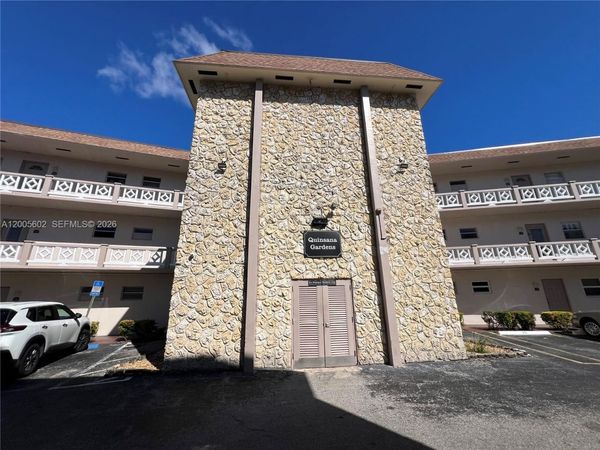 5181 W Oakland Park Blvd, Unit 206, Lauderdale Lakes, FL 33313