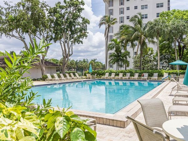 3250 N Palm Aire Dr , Unit 406, Pompano Beach, FL 33069